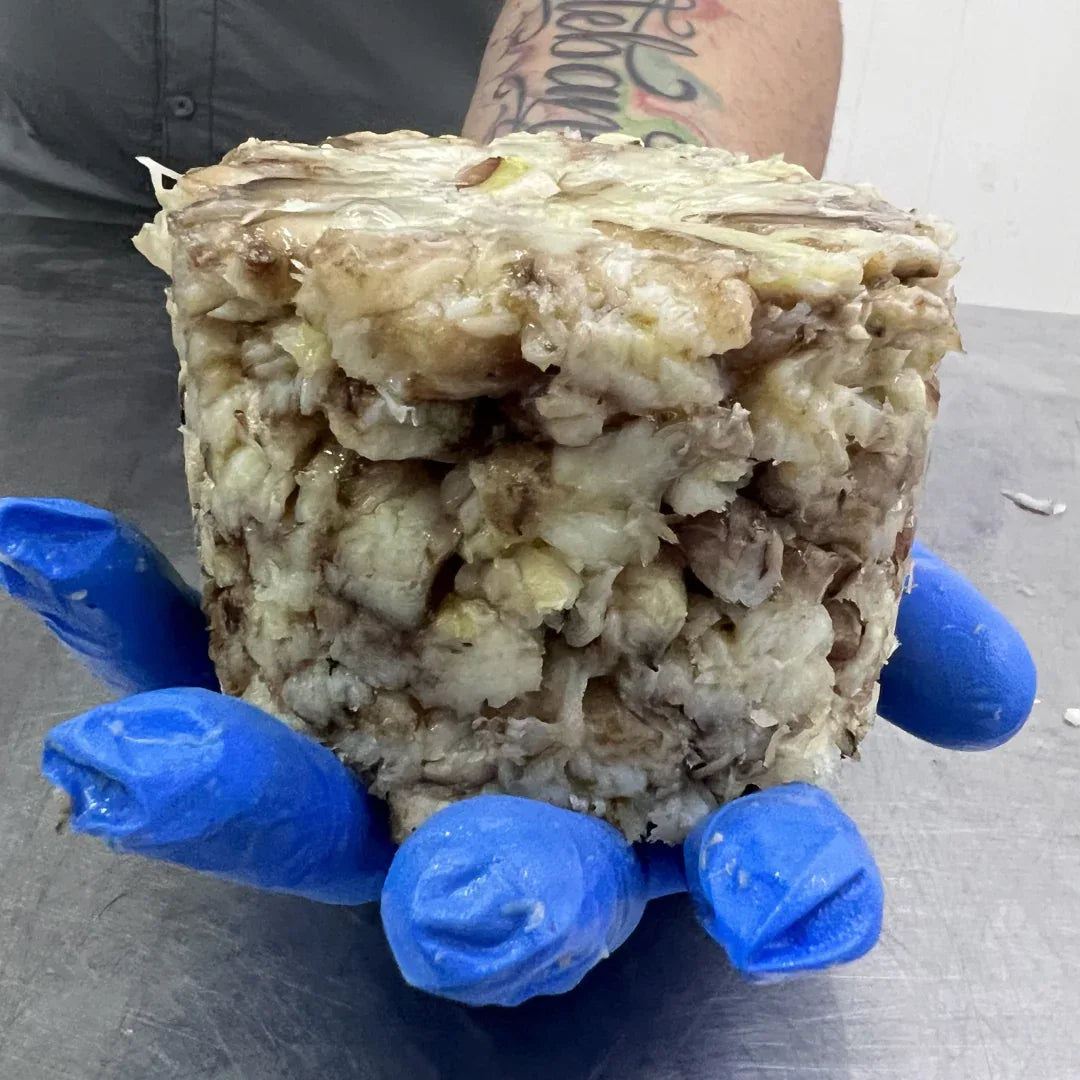 Grader's Reserve Blue Crab Claw | Price per 454 grams - AguaSalada.US