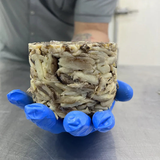 Grader's Reserve Blue Crab Super Claw | Price per 454 grams - AguaSalada.US